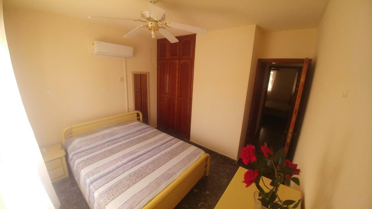 Sandy Beach Apartment 3 Вороклини Экстерьер фото